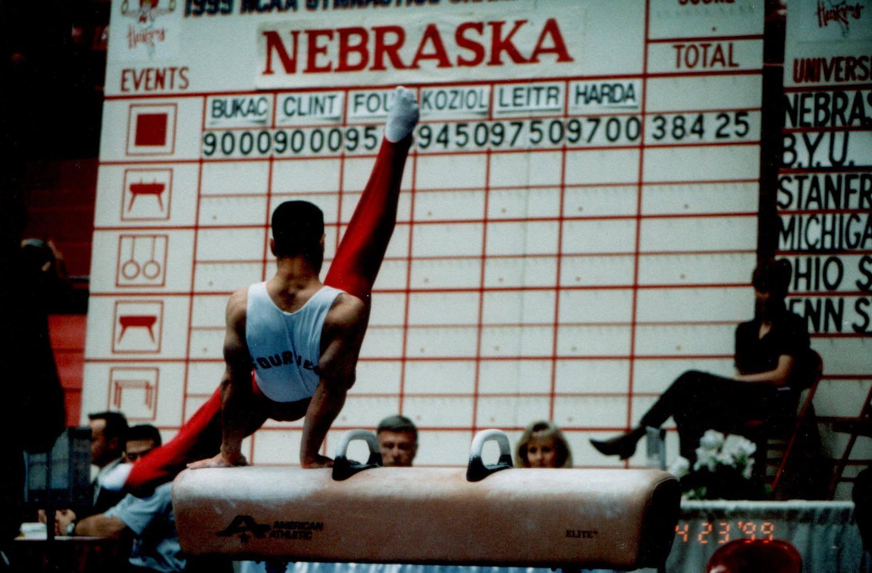 01Km4Q601Knd8F0V09Ystrmv20